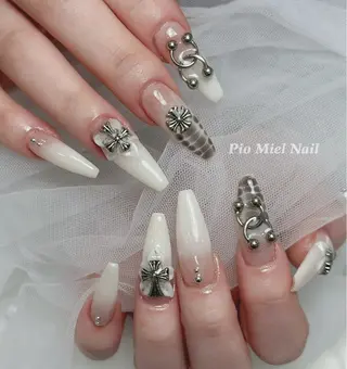 ネイル Pio Mielのネイルデザイン