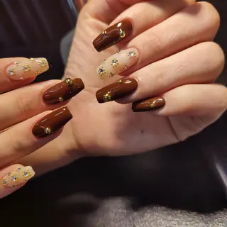 ネイル RUNWAY 　　の眉毛・アイブロウイメージ