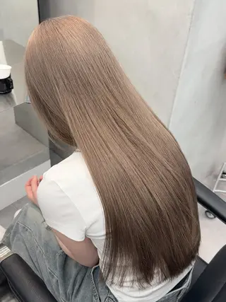 ロング カラー ハイトーン/デザイン カラー／悠斗のヘアスタイル