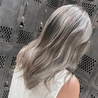 ロング N° jillva ♦️川端裕司♦️のヘアスタイル