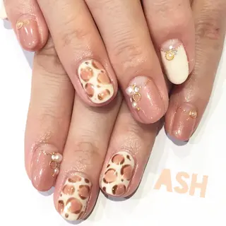 ネイル 🩵NORIKO 上品ネイルが得意🩵のネイルデザイン