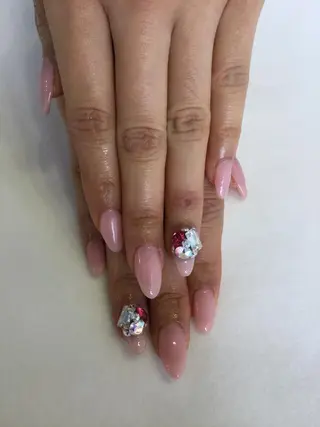 ネイル 💎🐰 saki. m 🐰💎のネイルデザイン