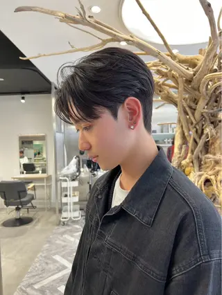 ショート メンズ カラーモデル⚡️ REONのヘアスタイル