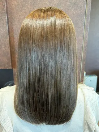 セミロング LORE所属・髪質改善✨美髪矯正✨ KAREN🍓のヘアスタイル