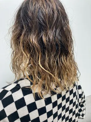 セミロング パーマ Izumi所属・ヨシアキ/パーマ/ ウルフ/ボブ/メンズのヘアスタイル