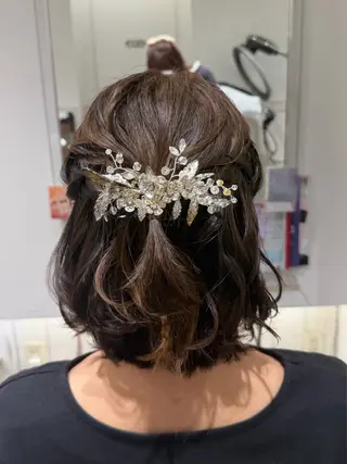 セミロング ヘアアレンジ 顔周り/透明感/銀座 🩵りのせのヘアスタイル