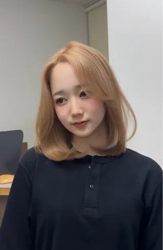 ロング カラー 野村 真白のヘアスタイル