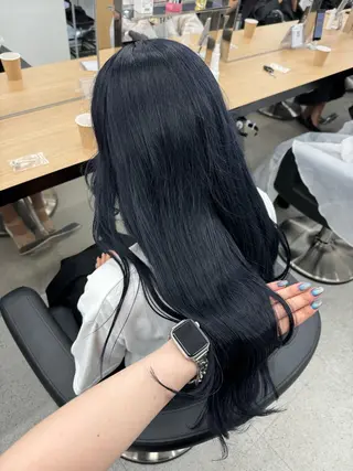 ロング カラー 暗髪🩶ラベンダー/ ブルー/ユウナ🤍のヘアスタイル