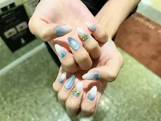 ネイル 金田 純香のネイルデザイン