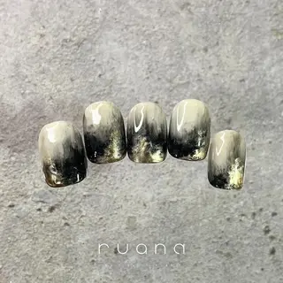 ネイル 阿武 美海のネイルデザイン