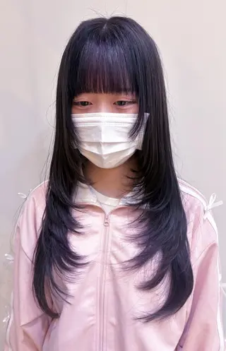 ロング カラー THEDOTS所属・淀 小南津のヘアスタイル