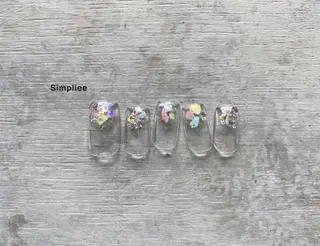 ネイル Fumie.T 西荻窪店のネイルデザイン