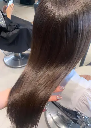 ロング カラー 透明感/オリーブ/ グレージュ/YUKAのヘアスタイル