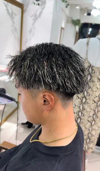 メンズ SALOWIN渋谷caldo店B1所属・岐津公太 メンズ縮毛矯正のプロのヘアスタイル