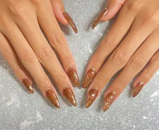 ネイル VIERU 🌈🎀💖のネイルデザイン