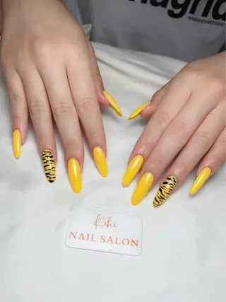 ネイル 💕鈴木ユリ パラジェル/オフ無料のネイルデザイン