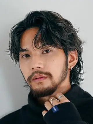 ミディアム パーマ メンズ パーマ特化🔥 ワタベリョウマのヘアスタイル