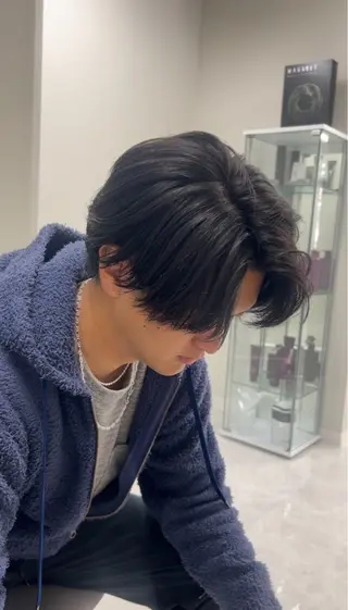 メンズ ニュアンス/フェザー /ウルフ/伶馬のヘアスタイル