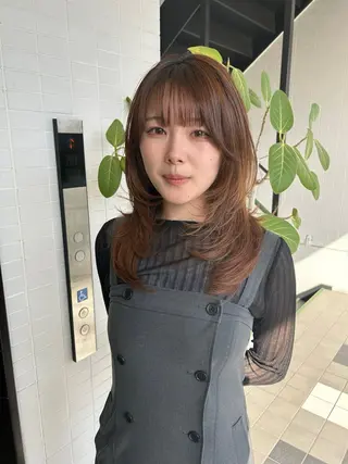 ミディアム ハイトーン/韓国ヘア /艶髪  CHIYOのヘアスタイル