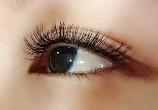 マツエク・マツパ リラッシュ所属・Relachou ／山本久美子のマツエク・マツパデザイン