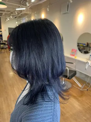 カラー イシイ ハルナ 🤍のヘアスタイル