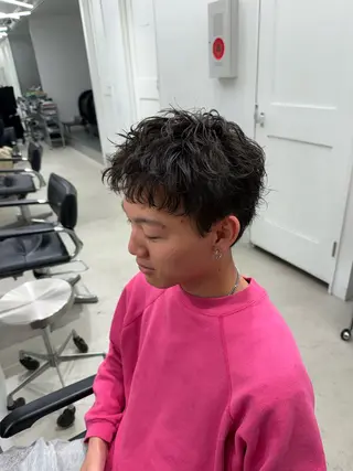 パーマ メンズ 深谷 侑亮のヘアスタイル