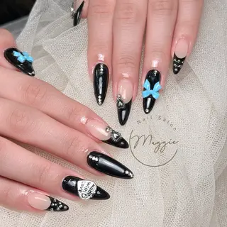 ネイル Maggie Nail🦩のネイルデザイン