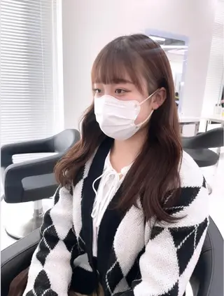 セミロング カラー ヘアアレンジ Ella所属・nana【艶髪】/ レイヤー/縮毛矯正のヘアスタイル