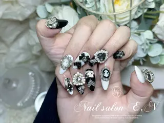 ネイル E.N🦋 長さ出し/持ち込みのネイルデザイン
