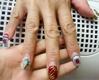 カラー ネイル Q Free nailsのネイルデザイン