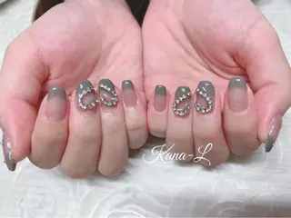 カラー ネイル 芦辺 香奈のネイルデザイン