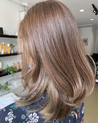 ミディアム カラー brut(ブリュット)所属・石井 美穂子のその他イメージ