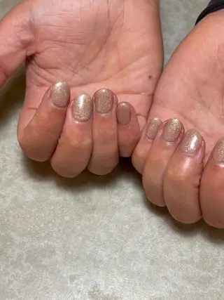 ネイル Lis10表参道店 Moeのネイルデザイン