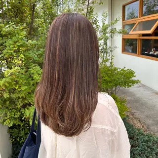 ロング 山本 知佳のヘアスタイル