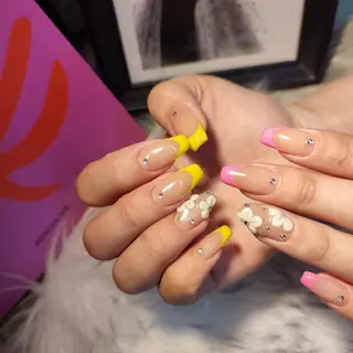 ネイル RUNWAY 　　の眉毛・アイブロウイメージ