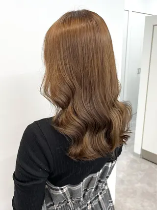 セミロング カラー charer eye salon所属・マブチ キサラのマツエク・マツパデザイン