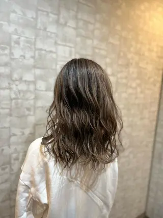 セミロング カラー 太白区白髪ぼかし/ ボブカット/千葉達人のヘアスタイル