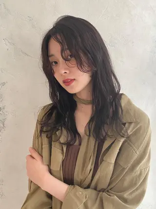 カラー putri店長 和田鈴采のヘアスタイル