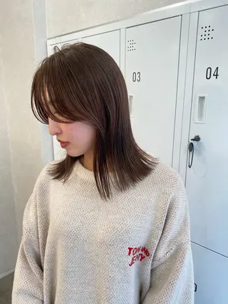 ミディアム ネヅ カオルのヘアスタイル