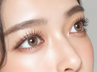 マツエク・マツパ 【美爪育成ケア特化ネイル/フィルイン×アイラッシュ】coconoix所属・SHMIZU AKANEのマツエク・マツパデザイン