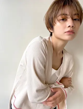 ショート KOHEI/ブリーチ •縮毛矯正モデル募集のヘアスタイル