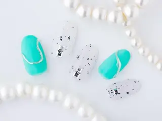 ネイル Tiary Nail Fのネイルデザイン