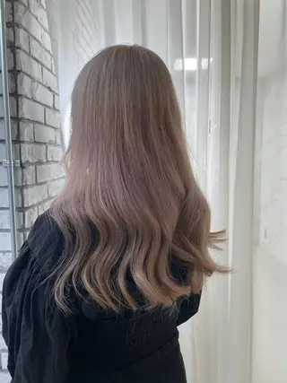 セミロング カラー 艶ハイトーン👑♡ NATSUKIのヘアスタイル