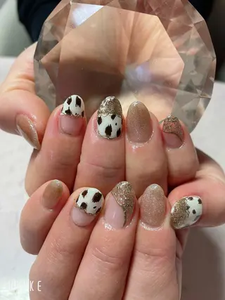 ネイル ネイルサロンTiara所属・戸倉 千秋のネイルデザイン