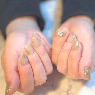 ネイル KOMINE TOMOKOのネイルデザイン