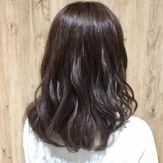 セミロング カラー 中林 由佳のヘアスタイル