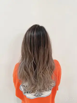 ロング カラー 山本瑞己 （ヤマモトミズキ）のヘアスタイル