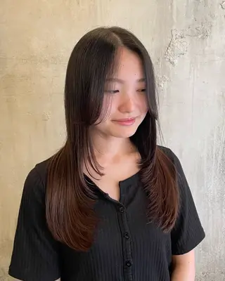 ロング ヨシダ ジュンのヘアスタイル