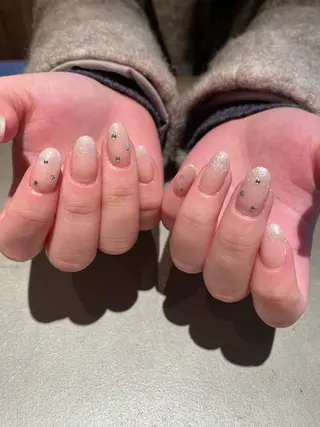 ネイル 藤井 里緒奈のネイルデザイン