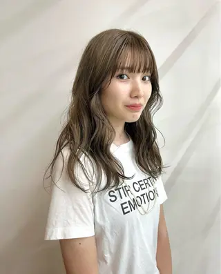 ロング カラー カットモデル/ ハイトーン/ゆうあのヘアスタイル